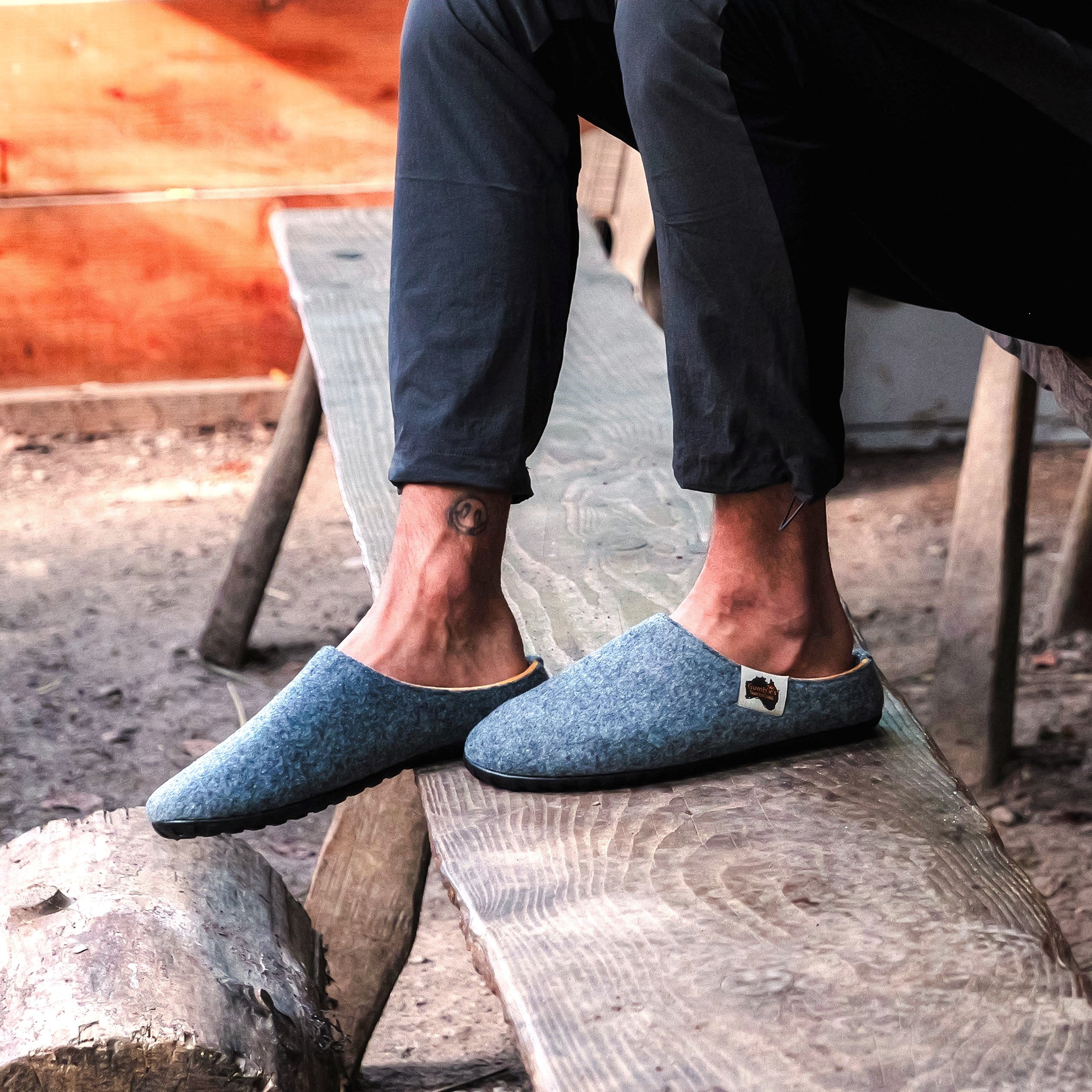 Outback - Men's - Grey & Curry
